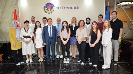 Ankara’da bilişim rüzgarları esti, TEDÜ öğrencileri yine zirveye yerleşti